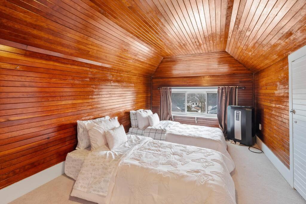 Beautiful Renovated Oasis Holiday home