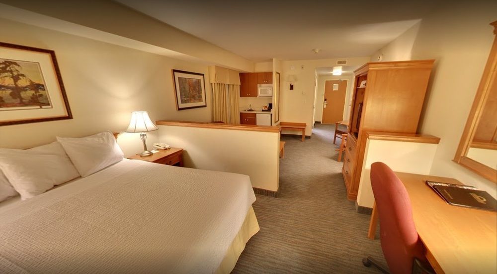 Hotel Days By Wyndham Centre St. By The Falls