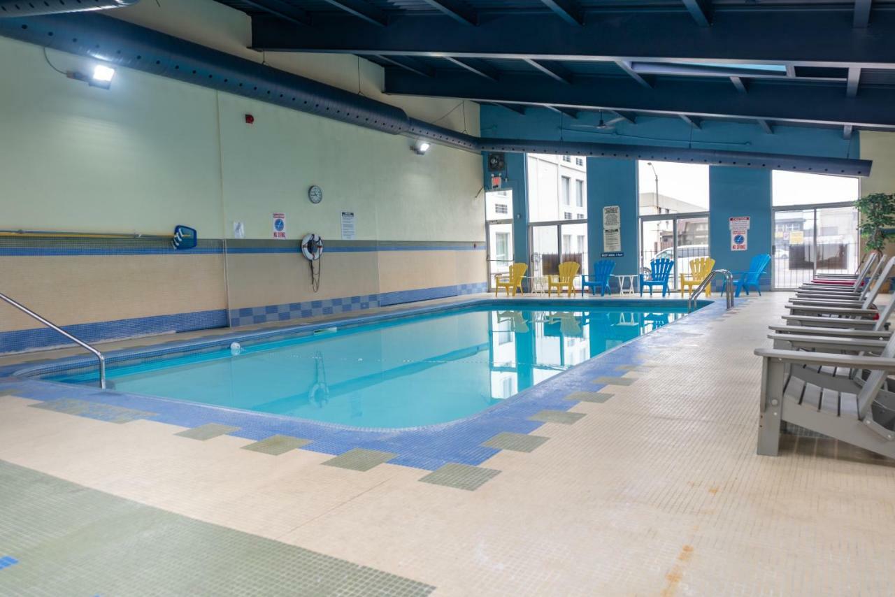 Days By Wyndham Centre St. By The Falls 3* Niagara Falls