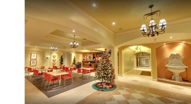 Hotel Days By Wyndham Centre St. By The Falls 3*
